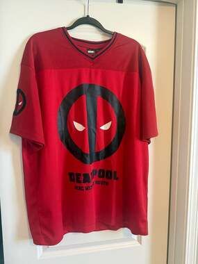 Marvel Deadpool #91 Graphic Mesh V-Neck Athletic Jersey